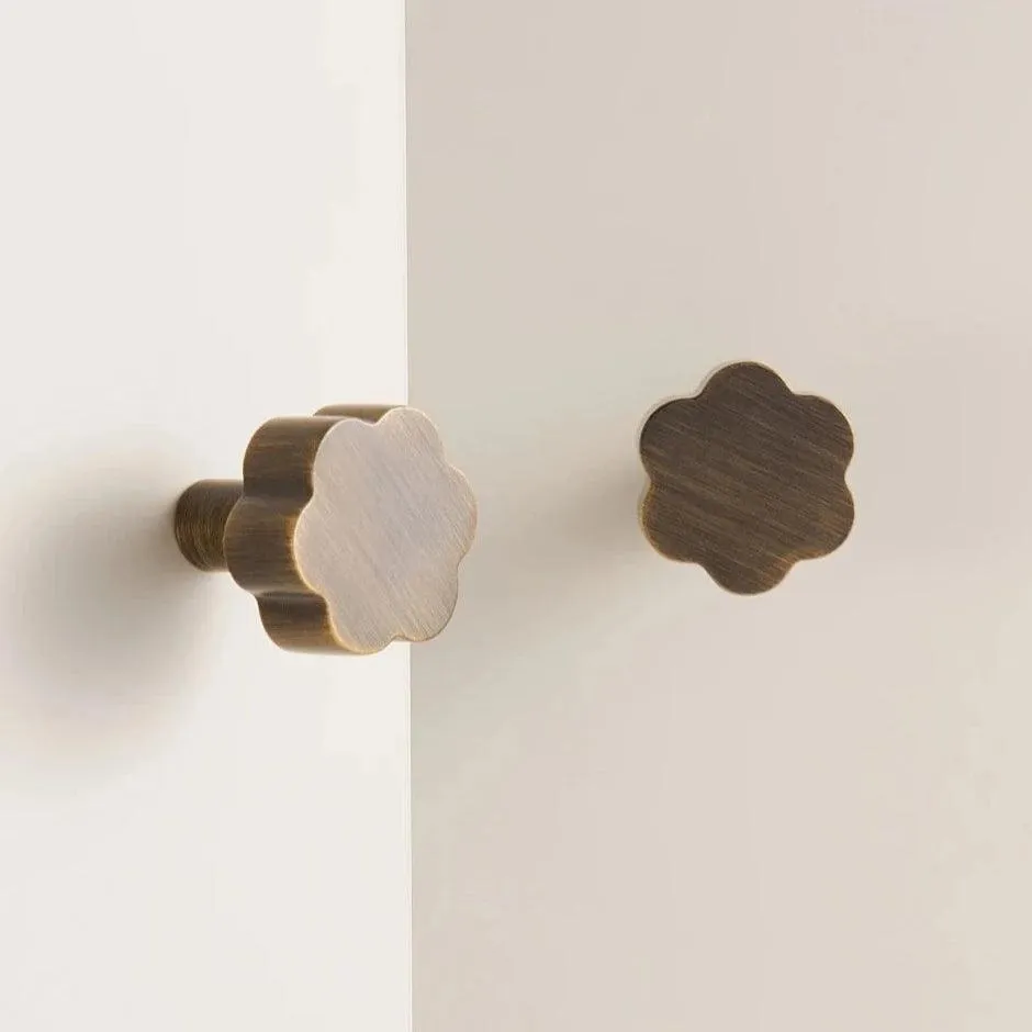 FERIDON / Solid Brass Knobs