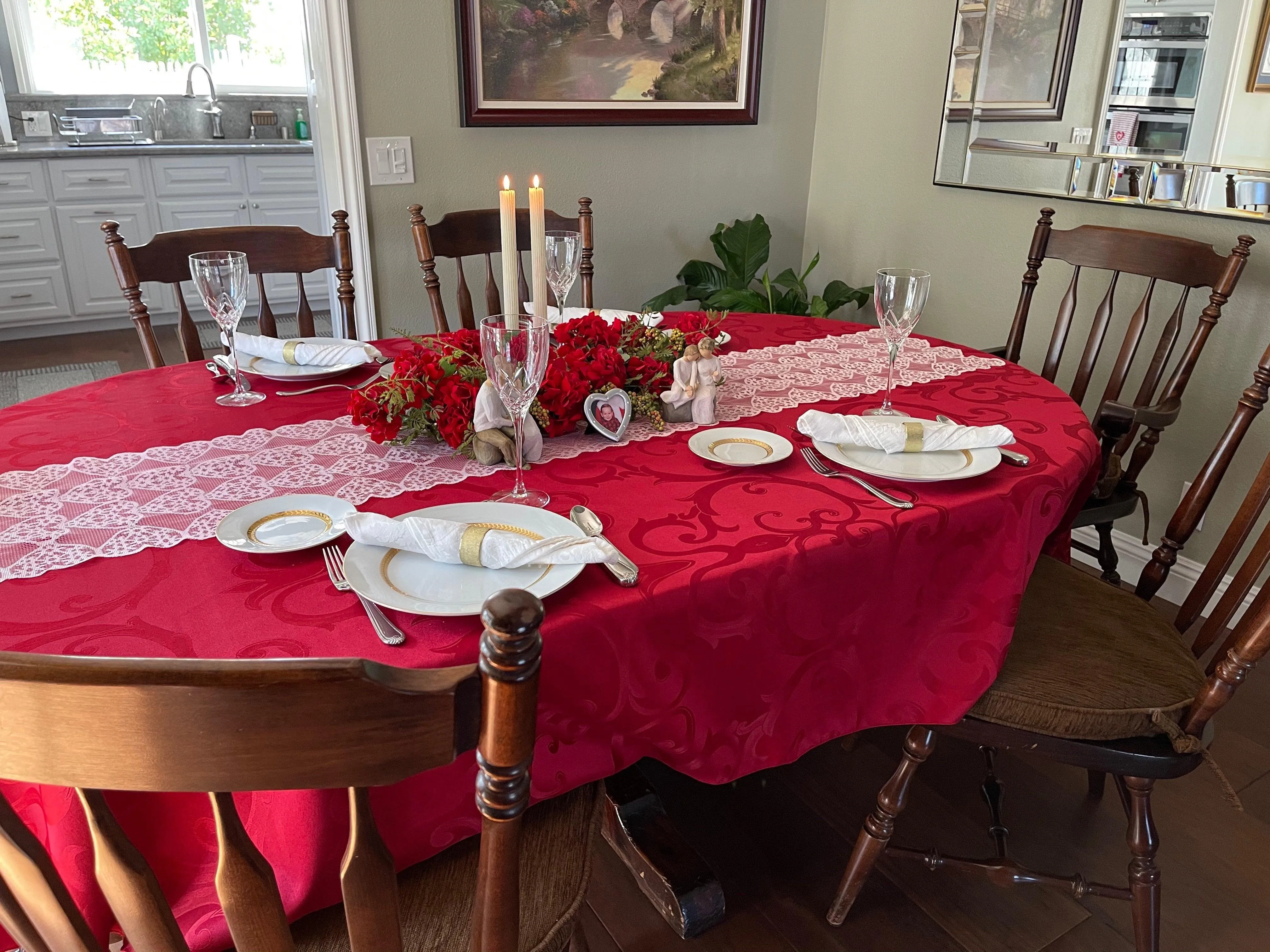 Frédéric Damask Oval Tablecloth