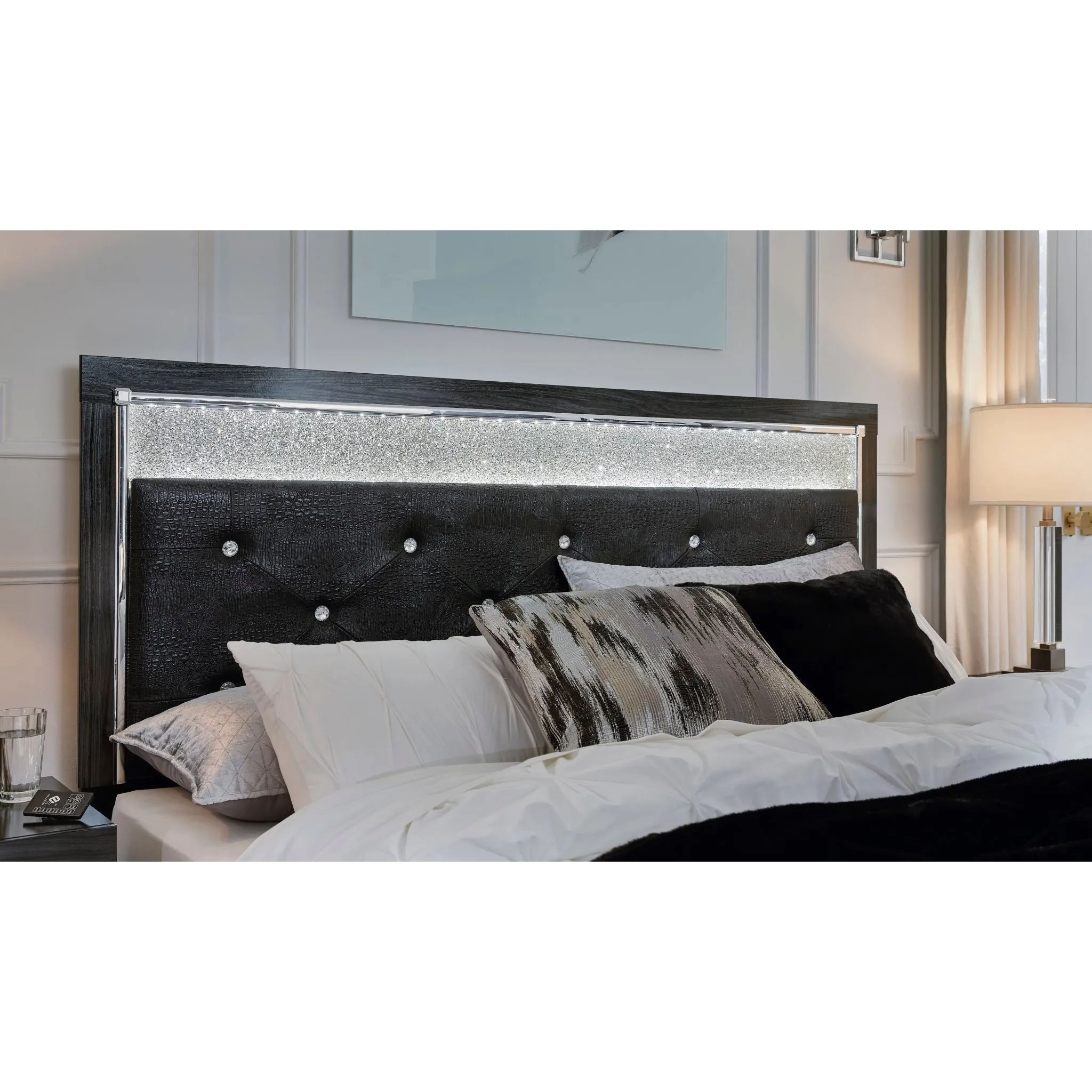 Kaydell King Panel Bed