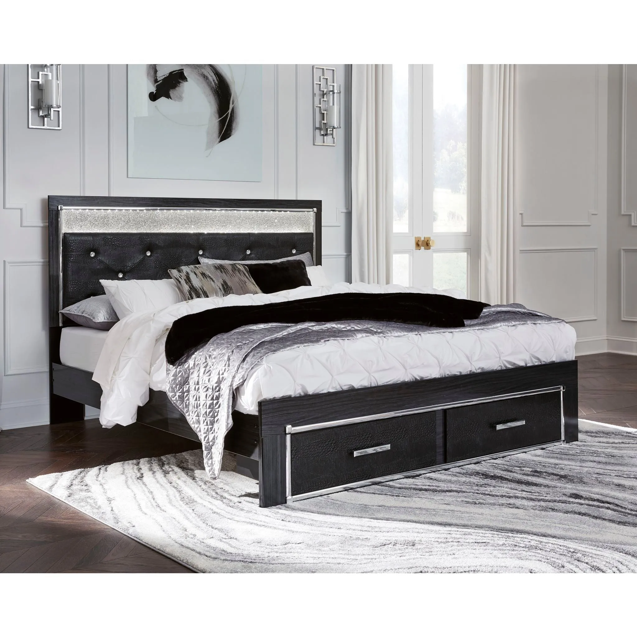 Kaydell King Panel Bed