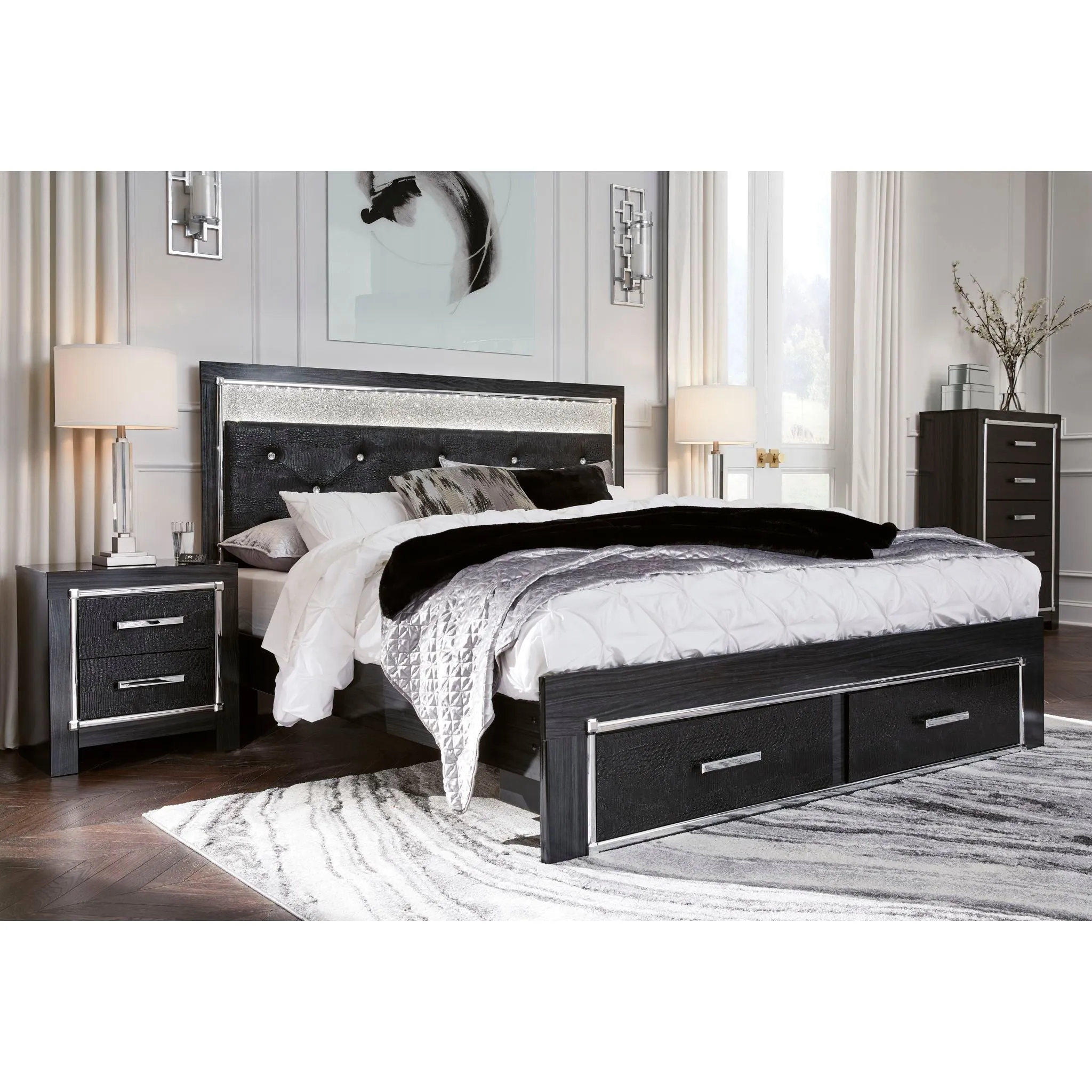 Kaydell King Panel Bed