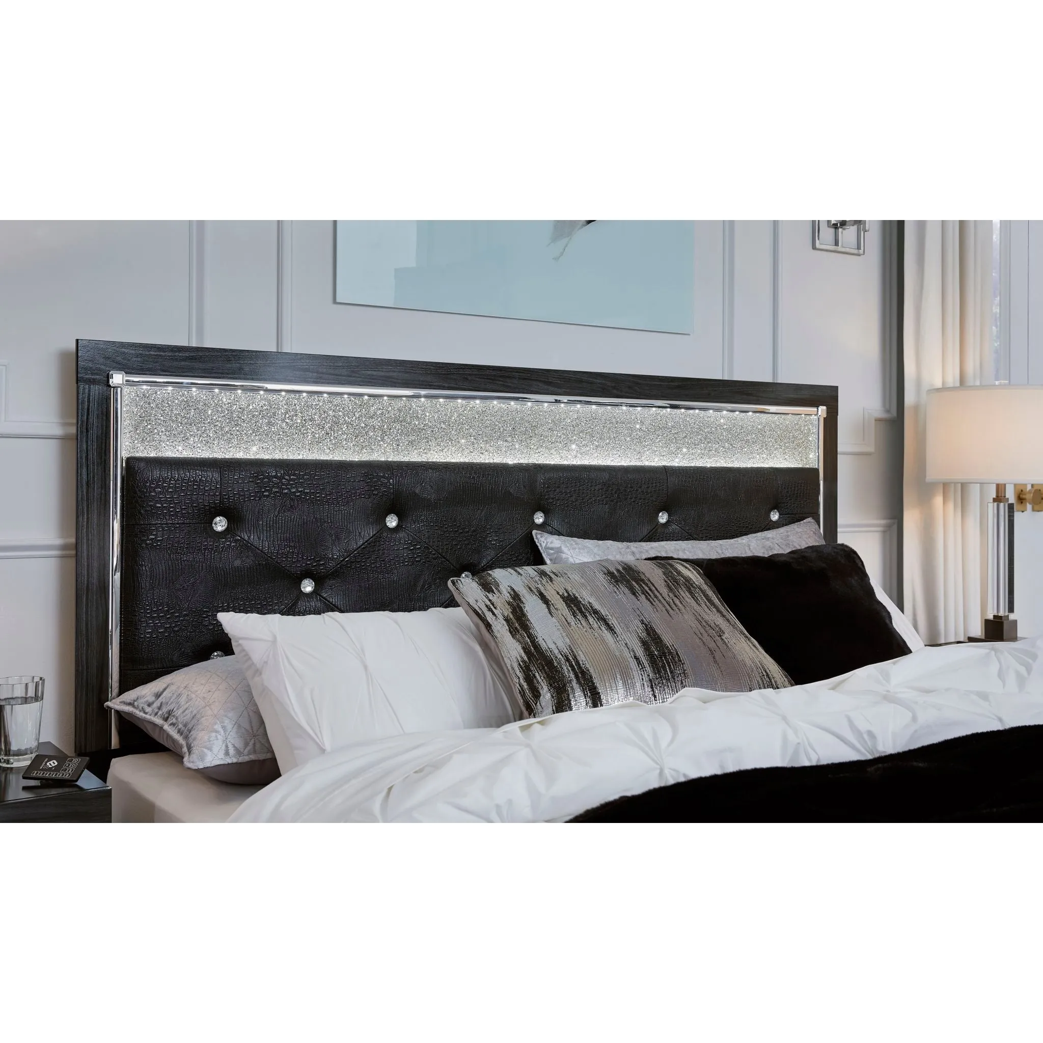 Kaydell King Panel Bed