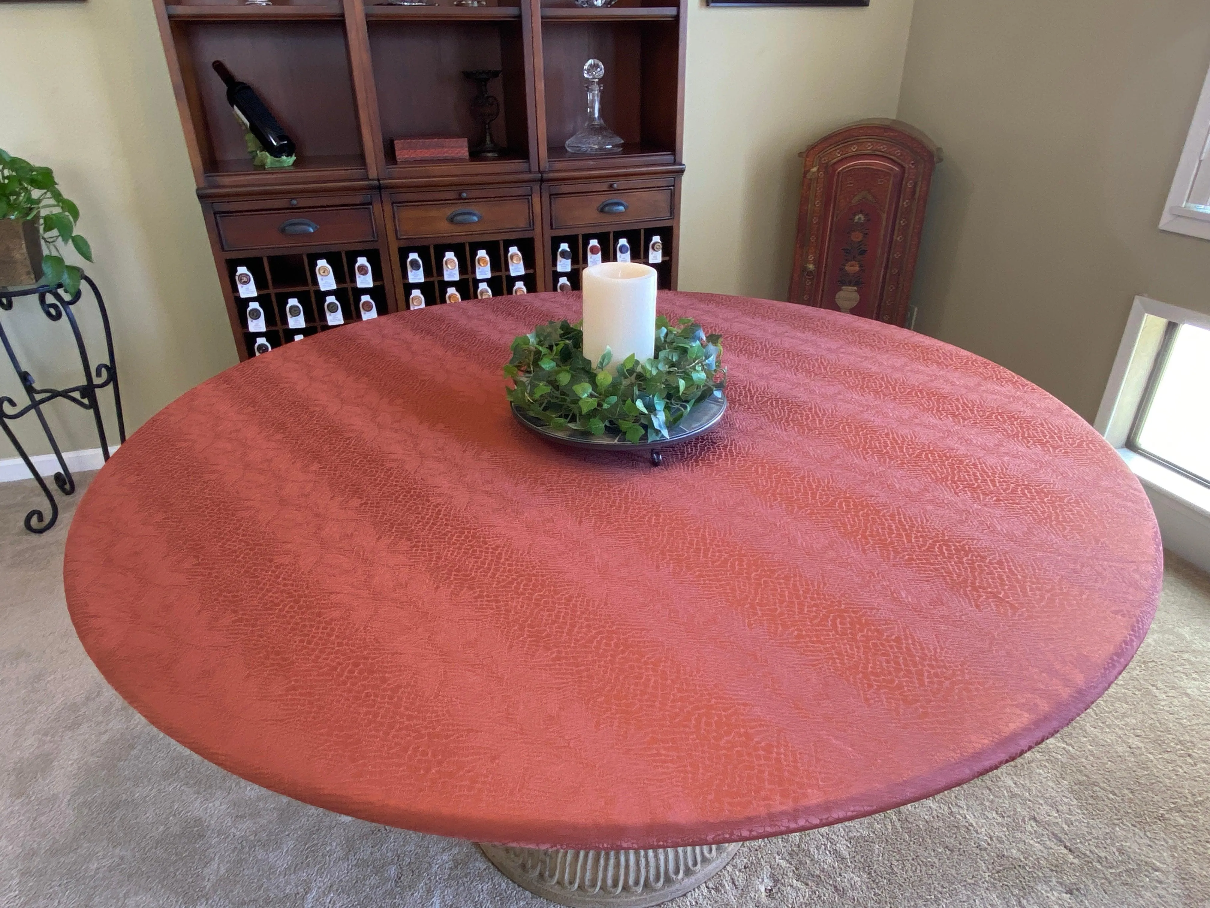 Round Kenya Damask Table Topper With Elastic