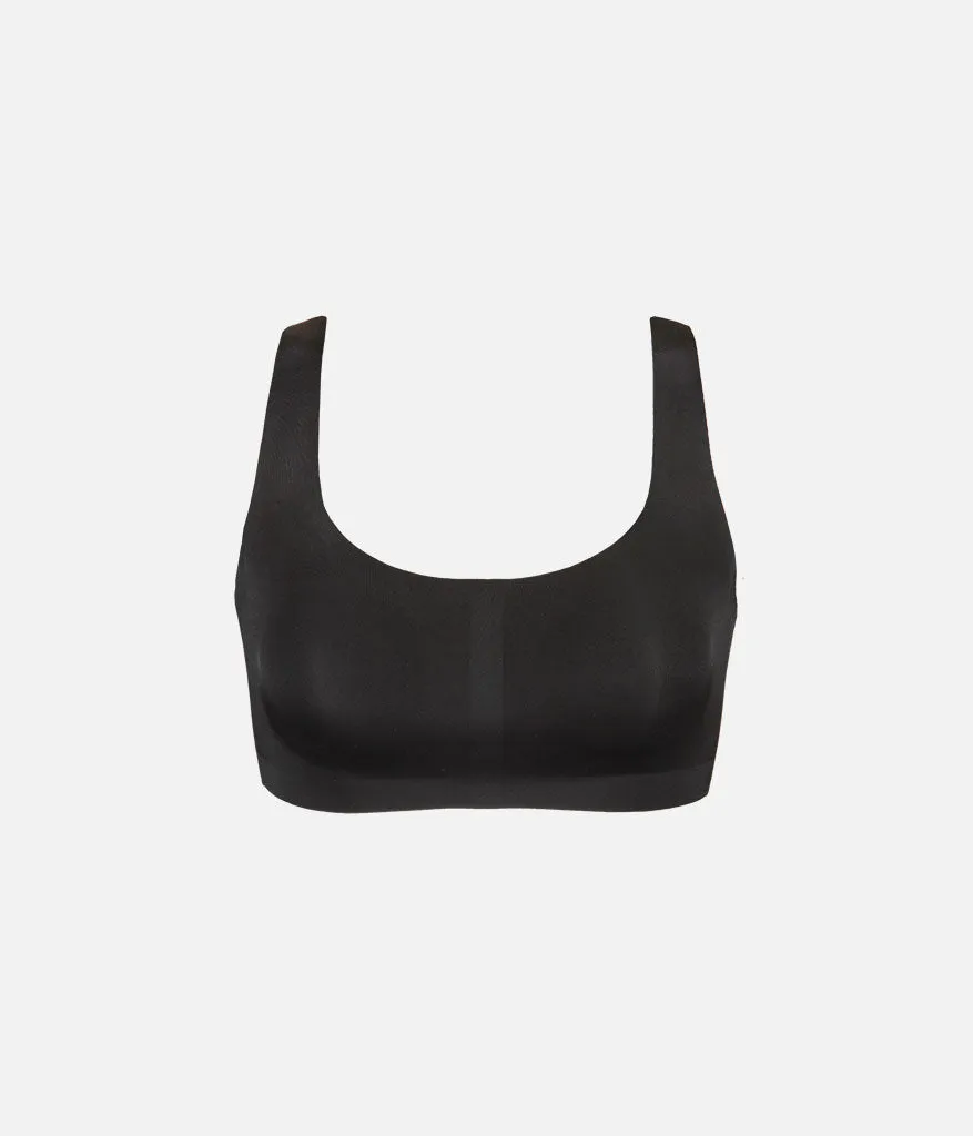 The Sleek Scoop Bralette: Jet Black