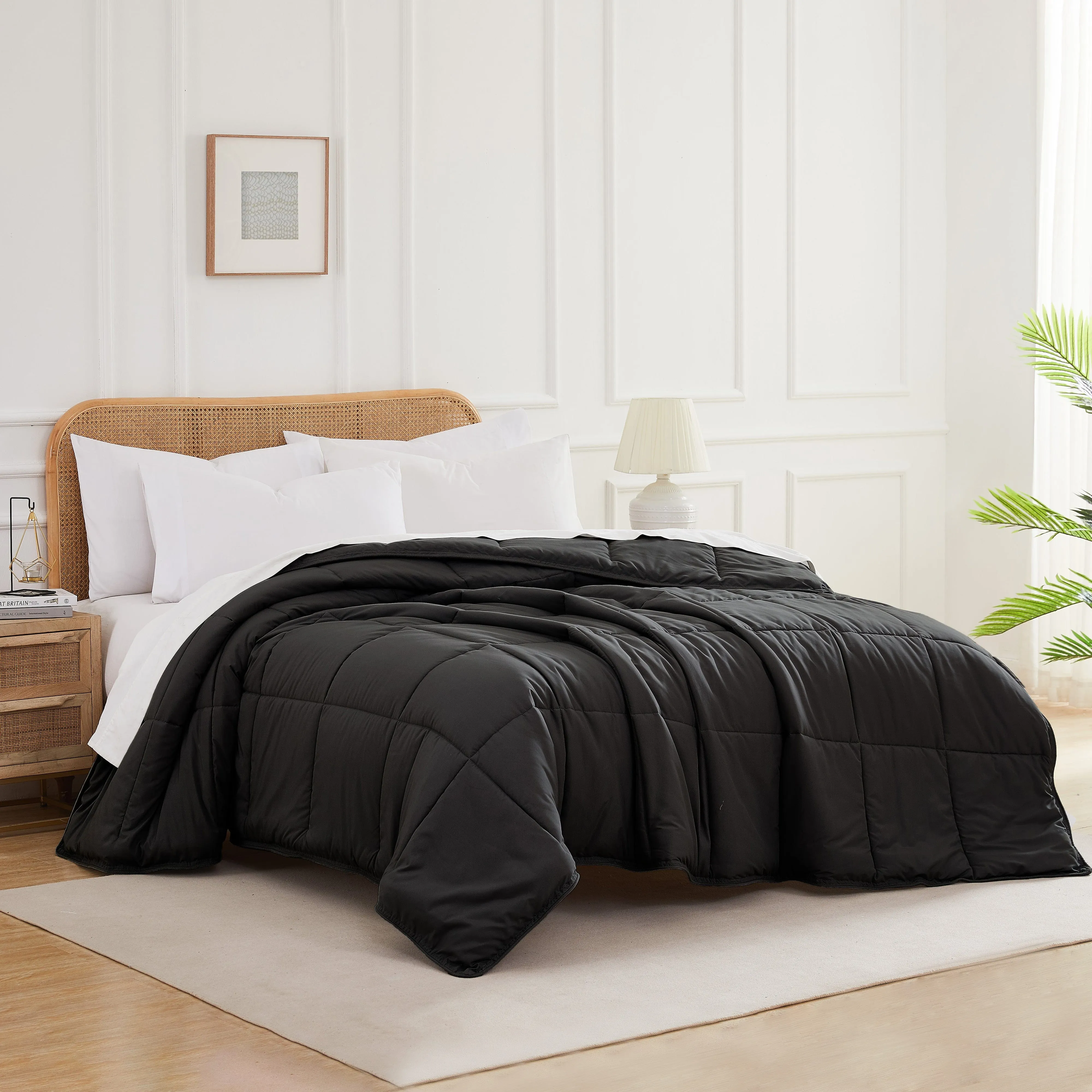 Vilano Down Alternative Comforter