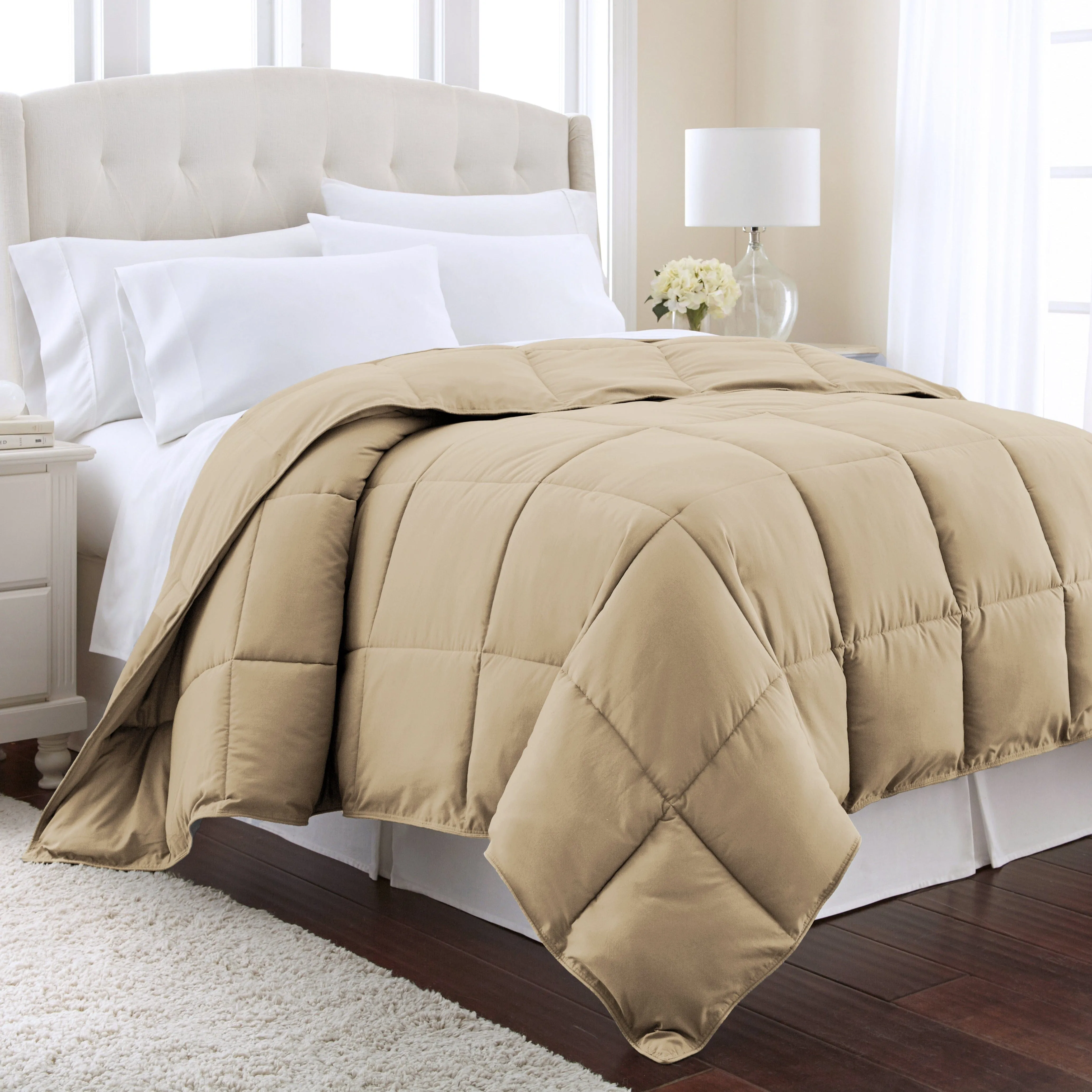 Vilano Down Alternative Comforter