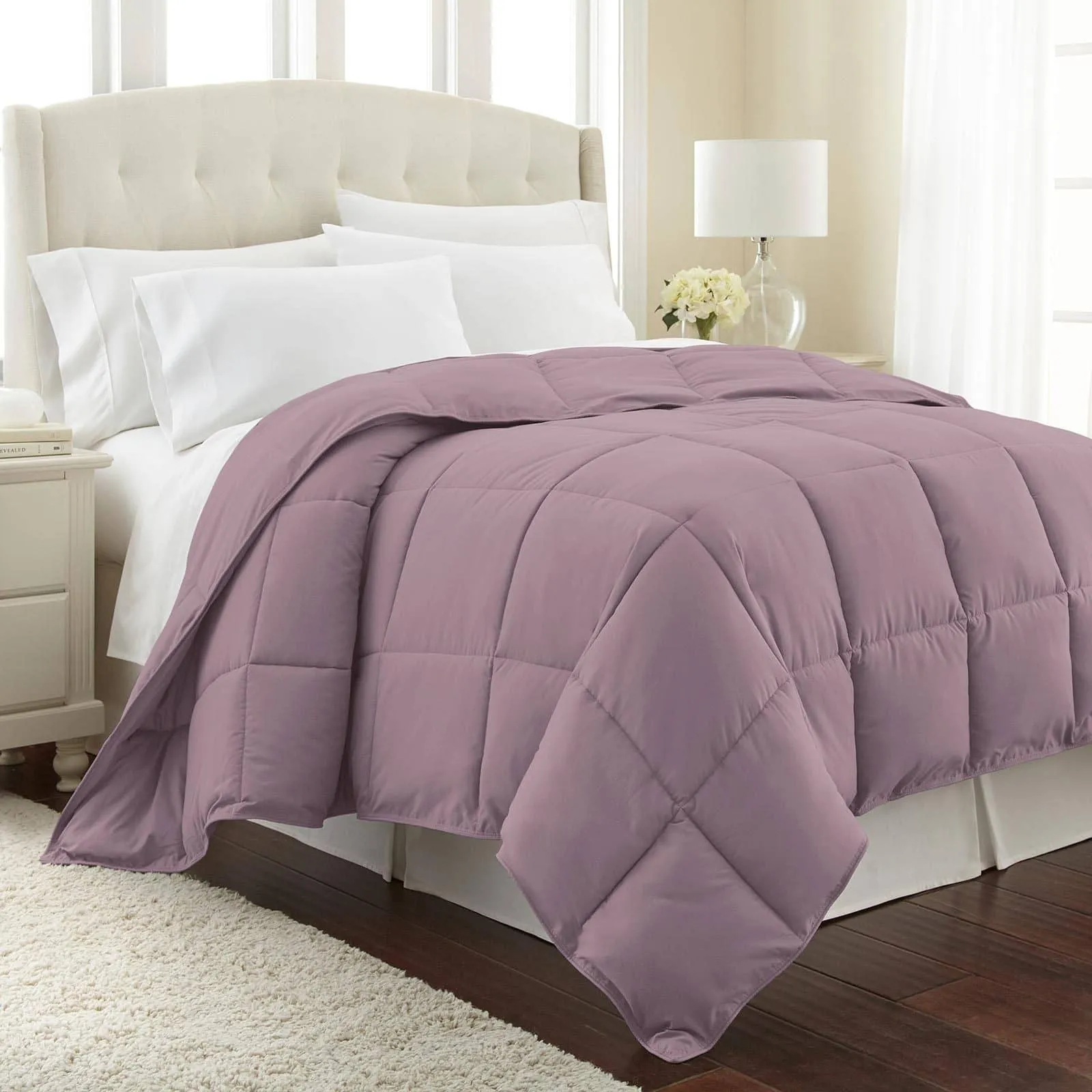 Vilano Down Alternative Comforter